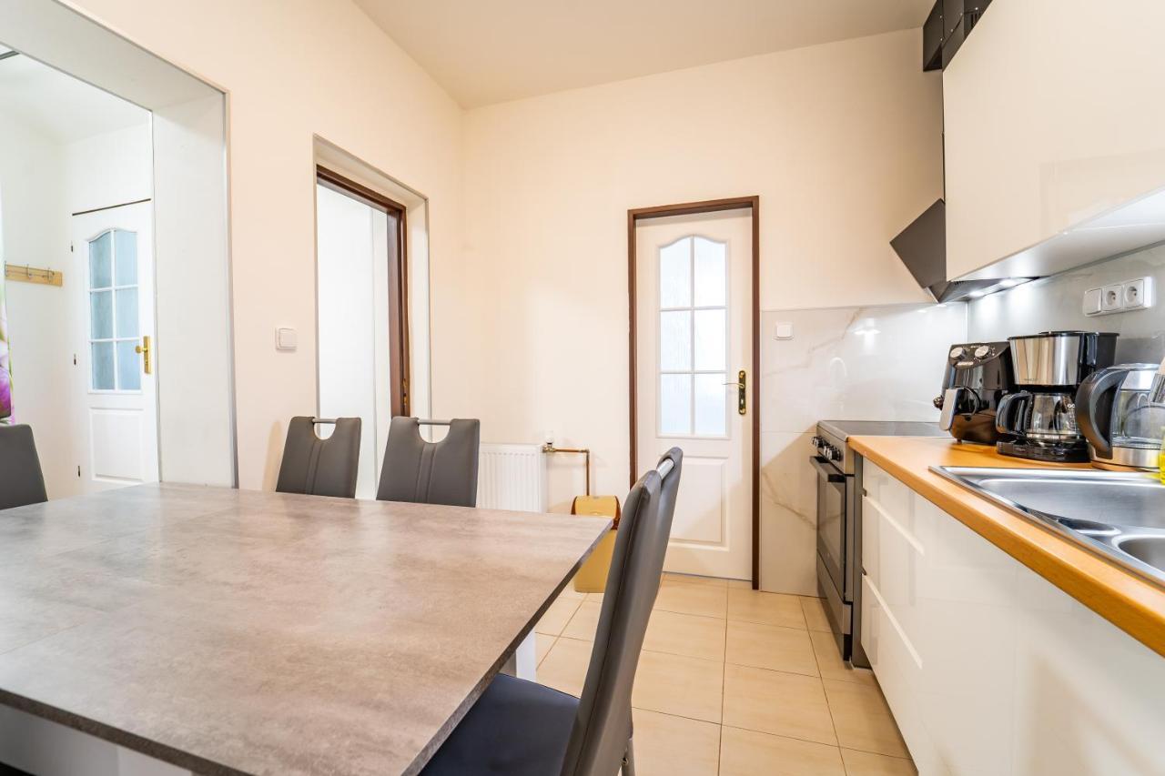 יאסימוב Tuan Long Apartments מראה חיצוני תמונה