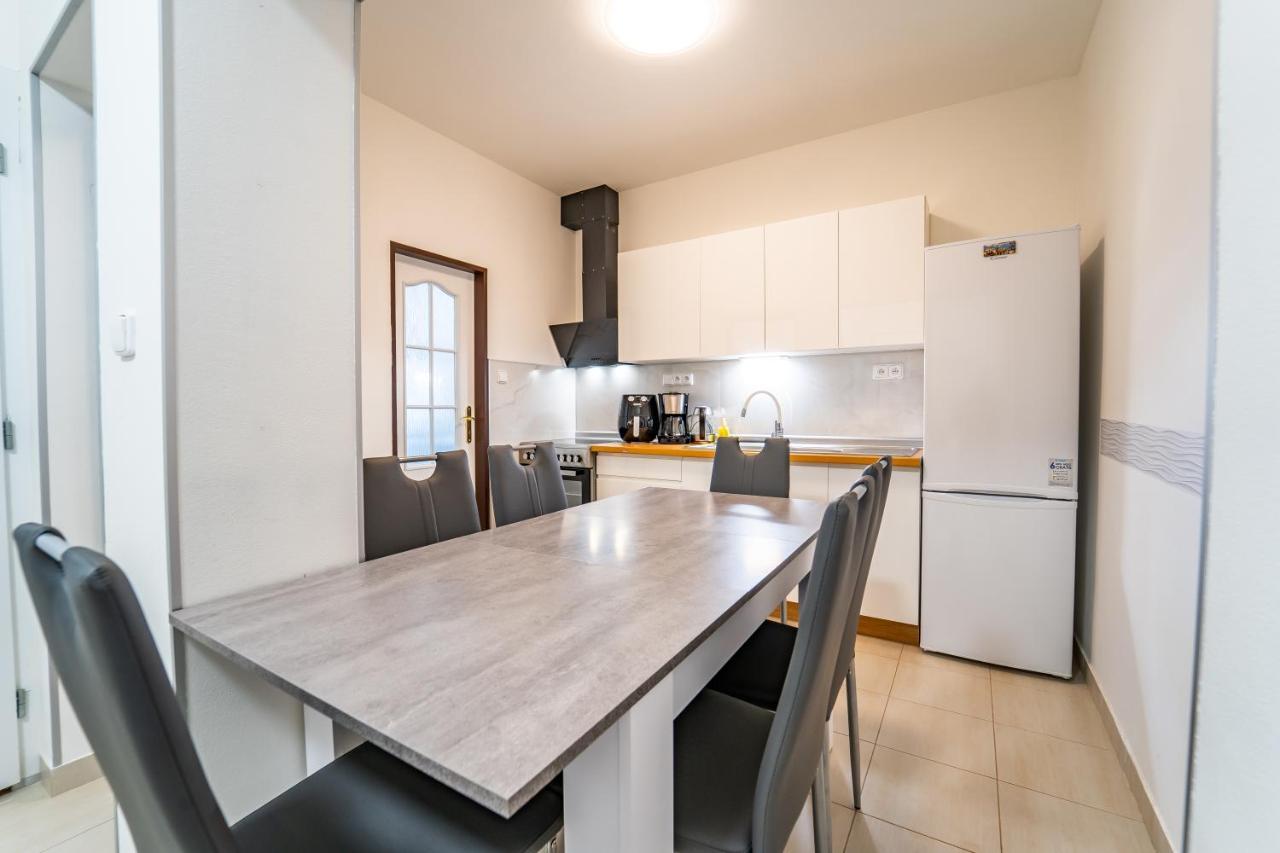 יאסימוב Tuan Long Apartments מראה חיצוני תמונה